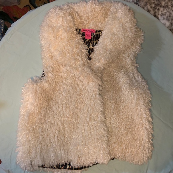 Betsey Johnson Jackets & Blazers - Betsey Johnson fluffy soft plush vest